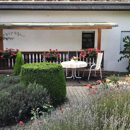 Monteur-/Und Ferienwohnung Diehl Asslar Exteriör bild