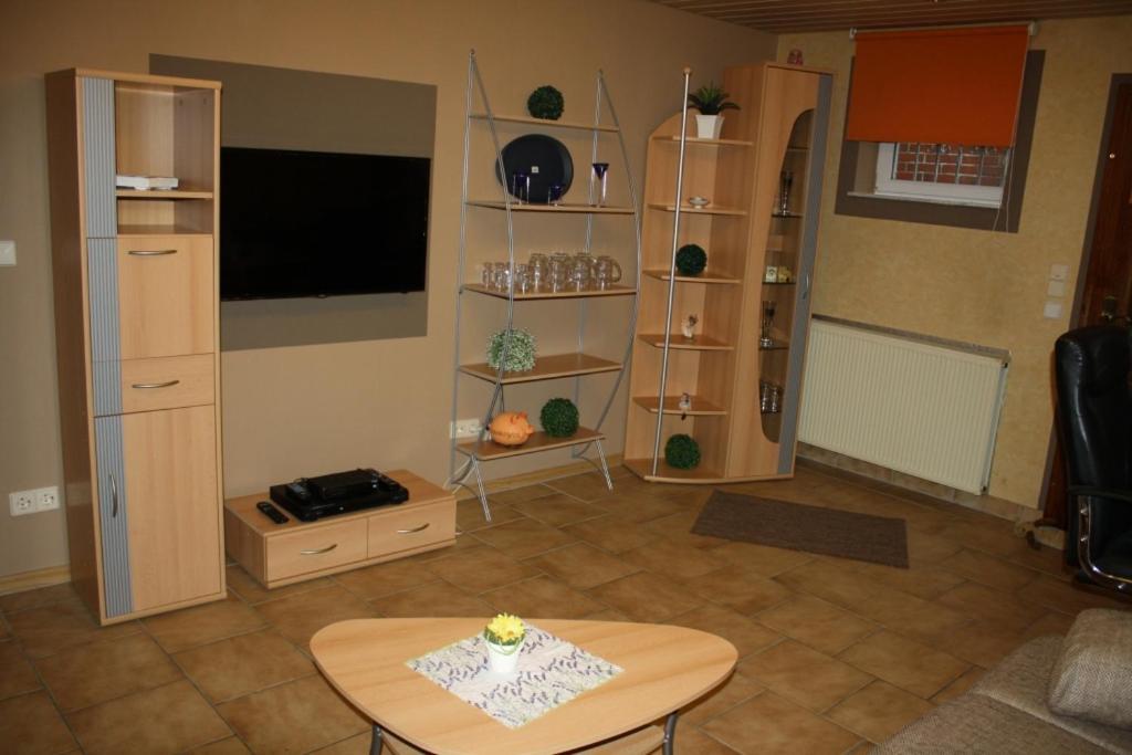 Monteur-/Und Ferienwohnung Diehl Asslar Exteriör bild