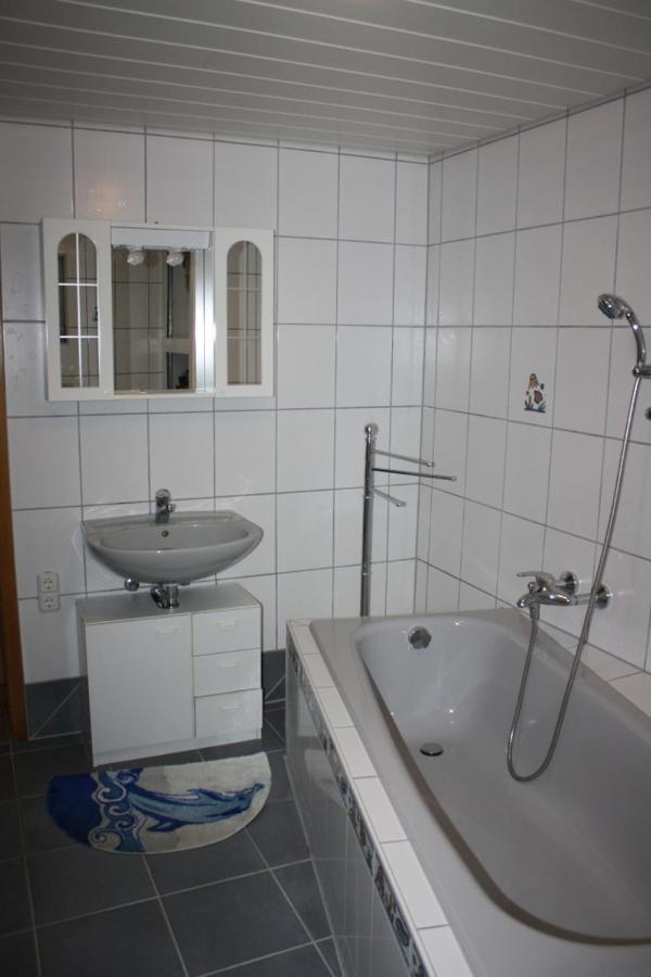 Monteur-/Und Ferienwohnung Diehl Asslar Exteriör bild