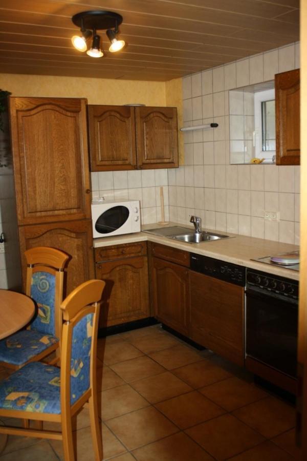 Monteur-/Und Ferienwohnung Diehl Asslar Exteriör bild